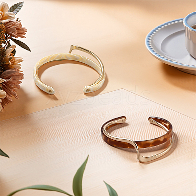 2Pcs 2 Colors Brass Resin Cuff Bracelets for Women BJEW-GO0002-12-1