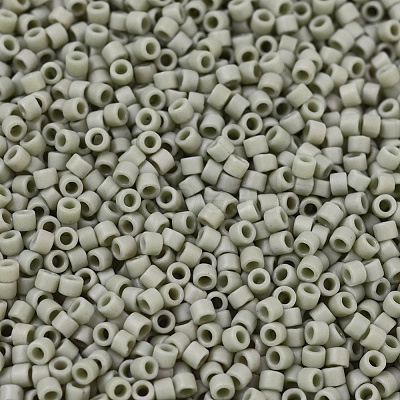 MIYUKI Delica Beads SEED-X0054-DB2282-1