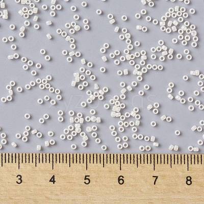 TOHO Round Seed Beads SEED-JPTR15-0123-1