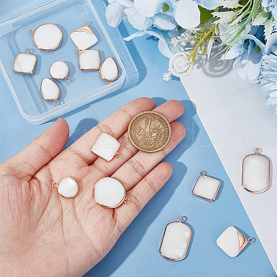 14Pcs 7 Styles Natural Freshwater Shell Pendants SHEL-BC0001-035-1