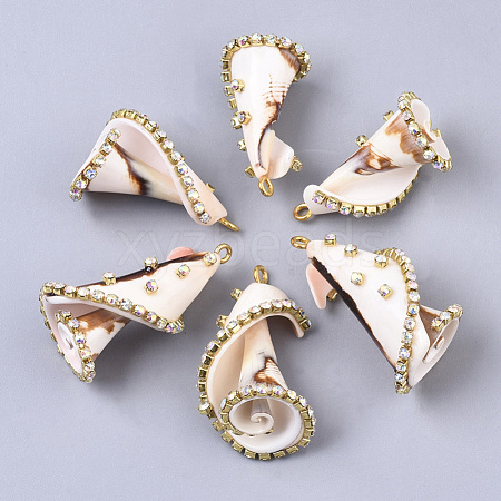 Natural Conch Shell Pendants SSHEL-T014-02-1