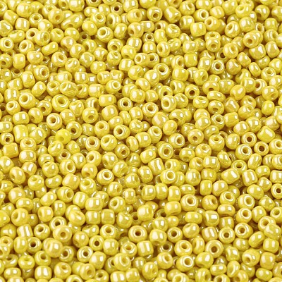 8/0 Glass Seed Beads SEED-A012-3mm-122-1